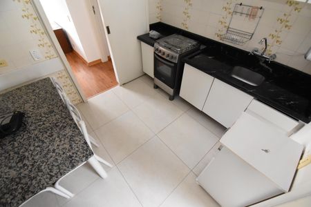 Apartamento para alugar com 64m², 2 quartos e 1 vagaCozinha