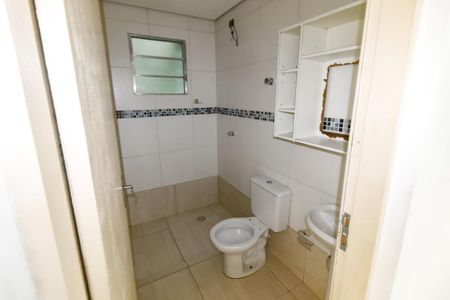 Banheiro de casa para alugar com 1 quarto, 30m² em Jardim Record, Taboão da Serra