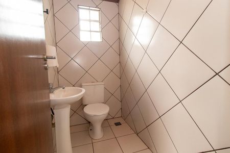 Casa à venda com 175m², 3 quartos e 2 vagas Casa à venda com 175m², 3 quartos e 2 vagasBanheiro