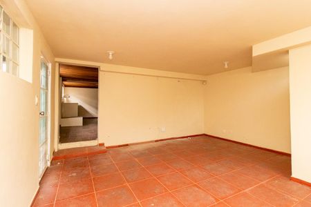 Casa à venda com 175m², 3 quartos e 2 vagas Casa à venda com 175m², 3 quartos e 2 vagasDespensa