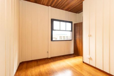 Casa à venda com 175m², 3 quartos e 2 vagas Casa à venda com 175m², 3 quartos e 2 vagasQuarto 2