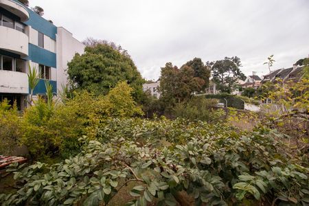 Casa à venda com 175m², 3 quartos e 2 vagas Casa à venda com 175m², 3 quartos e 2 vagasVista