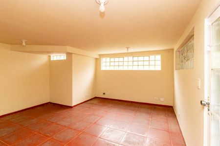 Casa à venda com 175m², 3 quartos e 2 vagas Casa à venda com 175m², 3 quartos e 2 vagasDespensa