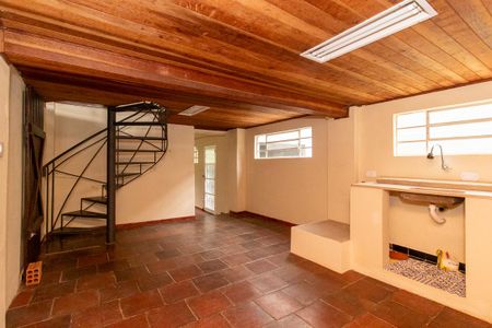 Casa à venda com 175m², 3 quartos e 2 vagas Casa à venda com 175m², 3 quartos e 2 vagasÁrea de Serviço