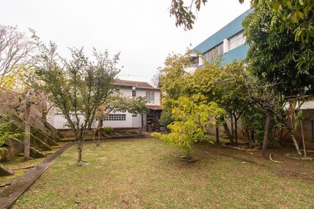 Casa à venda com 175m², 3 quartos e 2 vagas Casa à venda com 175m², 3 quartos e 2 vagasÁrea externa