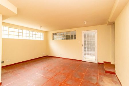 Casa à venda com 175m², 3 quartos e 2 vagas Casa à venda com 175m², 3 quartos e 2 vagasDespensa