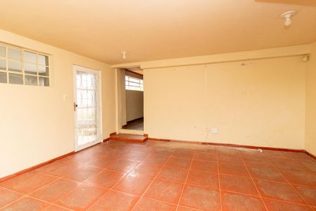 Casa à venda com 175m², 3 quartos e 2 vagas Casa à venda com 175m², 3 quartos e 2 vagasDespensa