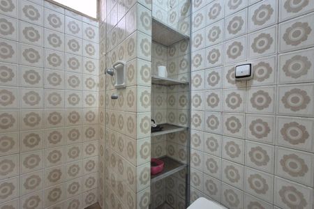 Apartamento para alugar com 62m², 2 quartos e 2 vagas Apartamento para alugar com 62m², 2 quartos e 2 vagasBanheiro
