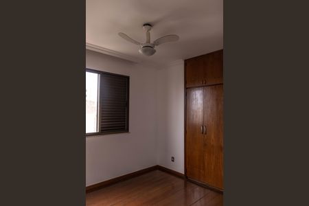 Apartamento à venda com 160m², 4 quartos e 2 vagas Apartamento à venda com 160m², 4 quartos e 2 vagasQuarto 3