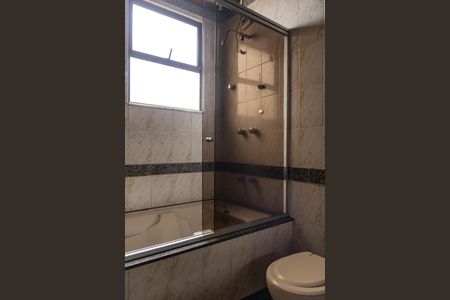 Apartamento à venda com 160m², 4 quartos e 2 vagas Apartamento à venda com 160m², 4 quartos e 2 vagasBanheiro da Suíte