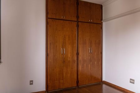 Apartamento à venda com 160m², 4 quartos e 2 vagas Apartamento à venda com 160m², 4 quartos e 2 vagasQuarto 3