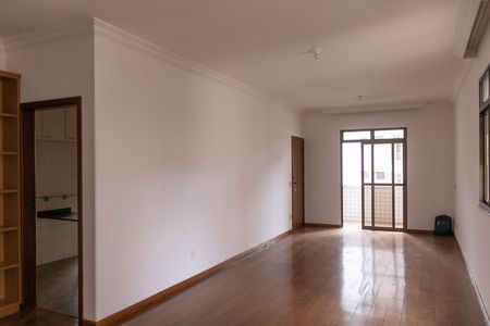 Apartamento à venda com 160m², 4 quartos e 2 vagas Apartamento à venda com 160m², 4 quartos e 2 vagasSala
