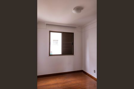 Apartamento à venda com 160m², 4 quartos e 2 vagas Apartamento à venda com 160m², 4 quartos e 2 vagasQuarto 2