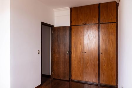 Apartamento à venda com 160m², 4 quartos e 2 vagas Apartamento à venda com 160m², 4 quartos e 2 vagasQuarto 1