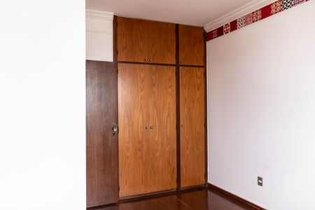 Apartamento à venda com 160m², 4 quartos e 2 vagas Apartamento à venda com 160m², 4 quartos e 2 vagasQuarto 1