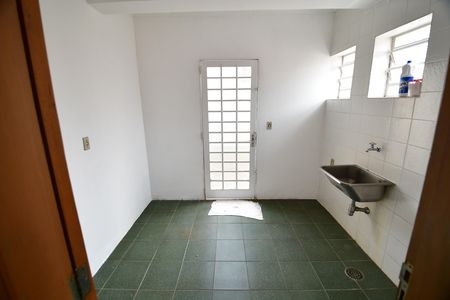 Casa para alugar com 284m², 3 quartos e 5 vagasÁrea de Serviço