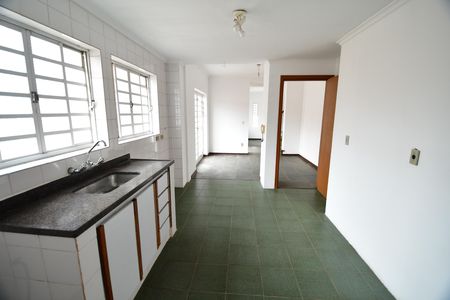 Casa para alugar com 284m², 3 quartos e 5 vagasCozinha