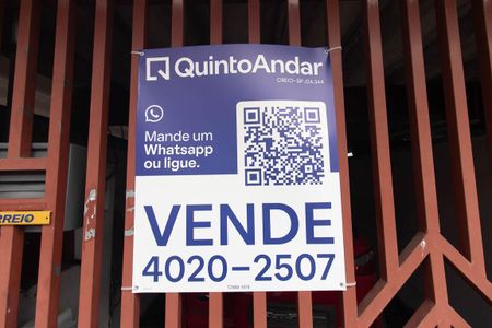 Casa à venda com 82m², 2 quartos e 2 vagas Casa à venda com 82m², 2 quartos e 2 vagasFachada