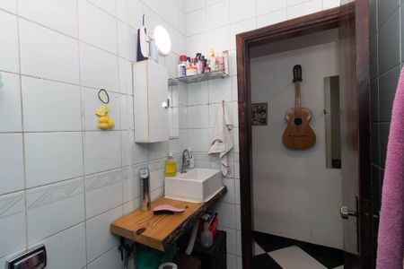 Casa à venda com 82m², 2 quartos e 2 vagas Casa à venda com 82m², 2 quartos e 2 vagasBanheiro