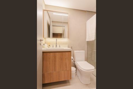 Apartamento à venda com 96m², 2 quartos e 2 vagas Apartamento à venda com 96m², 2 quartos e 2 vagasBanheiro da Suíte 1