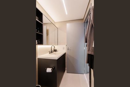 Apartamento à venda com 96m², 2 quartos e 2 vagas Apartamento à venda com 96m², 2 quartos e 2 vagasBanheiro da Suíte 2
