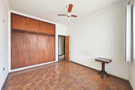 Casa à venda com 1000m², 4 quartos e 10 vagas Casa à venda com 1000m², 4 quartos e 10 vagasQuarto 3
