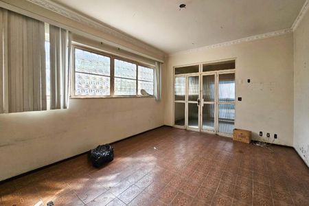 Casa à venda com 1000m², 4 quartos e 10 vagas Casa à venda com 1000m², 4 quartos e 10 vagasSala 2