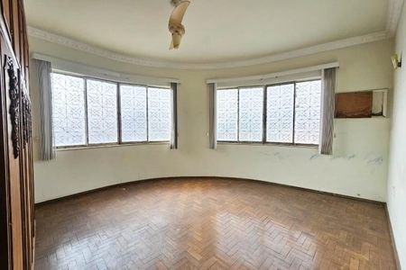 Casa à venda com 1000m², 4 quartos e 10 vagas Casa à venda com 1000m², 4 quartos e 10 vagasQuarto 1