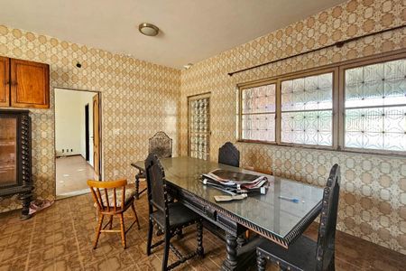 Casa à venda com 1000m², 4 quartos e 10 vagas Casa à venda com 1000m², 4 quartos e 10 vagasCozinha e Área de Serviço