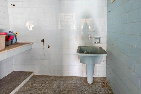 Casa à venda com 1000m², 4 quartos e 10 vagas Casa à venda com 1000m², 4 quartos e 10 vagasÁrea externa