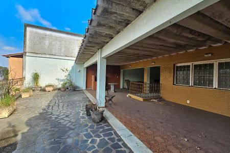 Casa à venda com 1000m², 4 quartos e 10 vagas Casa à venda com 1000m², 4 quartos e 10 vagasÁrea externa
