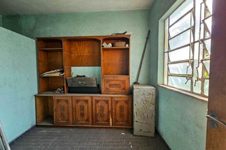Casa à venda com 1000m², 4 quartos e 10 vagas Casa à venda com 1000m², 4 quartos e 10 vagasCozinha e Área de Serviço