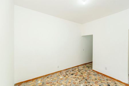 Casa para alugar com 55m², 1 quarto e sem vaga Casa para alugar com 55m², 1 quarto e sem vagaSala