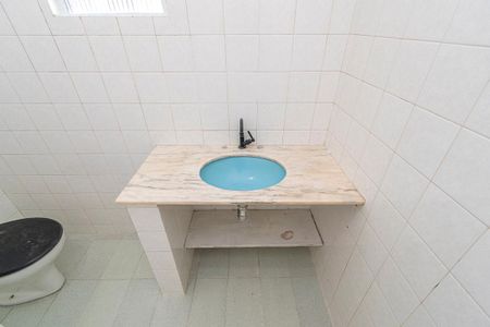Casa para alugar com 55m², 1 quarto e sem vaga Casa para alugar com 55m², 1 quarto e sem vagaBanheiro