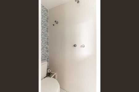 Apartamento à venda com 61m², 2 quartos e 1 vaga Apartamento à venda com 61m², 2 quartos e 1 vagaBanheiro de Serviço