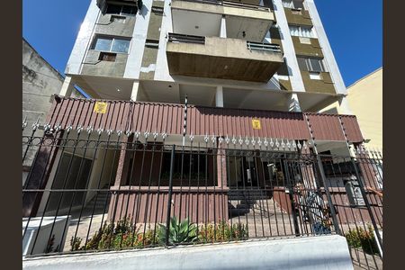 Apartamento para alugar com 68m², 2 quartos e 1 vagaFachada
