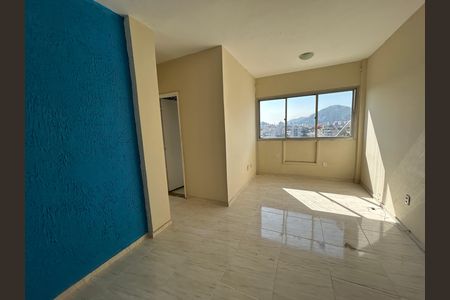 Apartamento para alugar com 68m², 2 quartos e 1 vagaSala