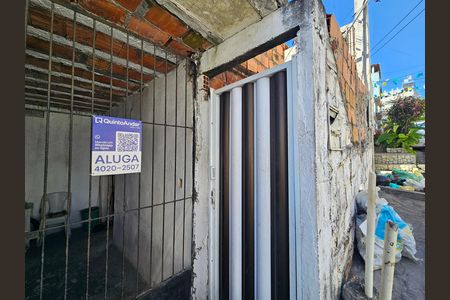 Casa para alugar com 90m², 2 quartos e sem vaga Casa para alugar com 90m², 2 quartos e sem vagaplaquinha Instalada no portao da rua