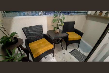 Sacada de apartamento à venda com 3 quartos, 74m² em Jaguaribe, Osasco