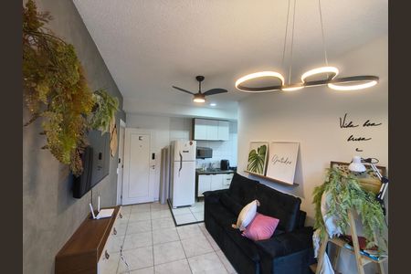 Sala de apartamento para alugar com 1 quarto, 43m² em Anil, Rio de Janeiro