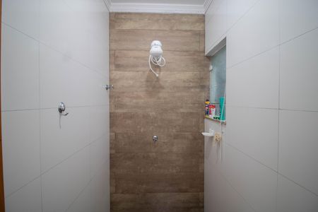 Apartamento à venda com 70m², 2 quartos e 2 vagasBANHEIRO 1