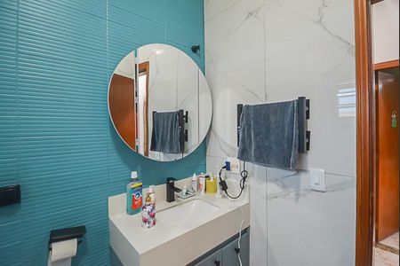Banheiro de casa à venda com 3 quartos, 372m² em Parque dos Passaros, São Bernardo do Campo