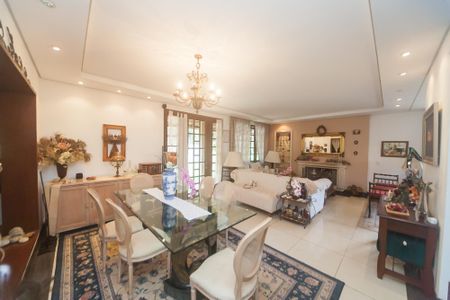 Casa de condomínio à venda com 3000m², 4 quartos e 2 vagas Casa de condomínio à venda com 3000m², 4 quartos e 2 vagassala