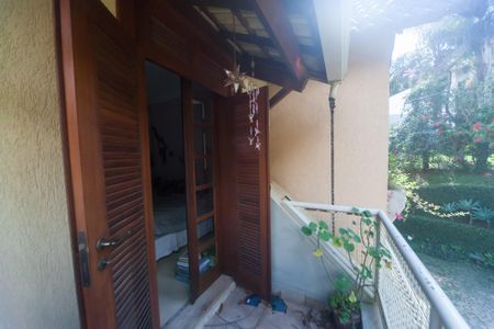 Casa de condomínio à venda com 3000m², 4 quartos e 2 vagas Casa de condomínio à venda com 3000m², 4 quartos e 2 vagasvaranda suite