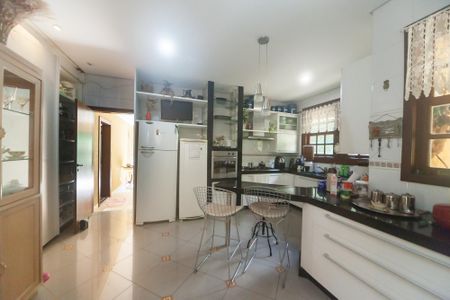 Casa de condomínio à venda com 3000m², 4 quartos e 2 vagas Casa de condomínio à venda com 3000m², 4 quartos e 2 vagasCozinha