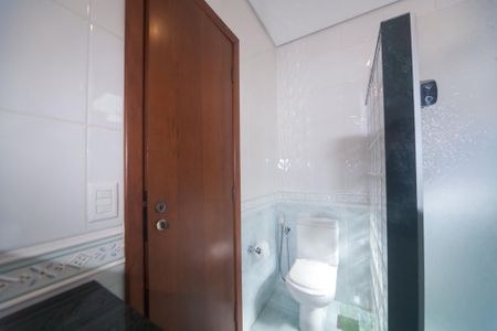 Casa de condomínio à venda com 3000m², 4 quartos e 2 vagas Casa de condomínio à venda com 3000m², 4 quartos e 2 vagasBanheiro Social