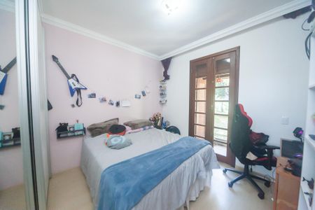 Casa de condomínio à venda com 3000m², 4 quartos e 2 vagas Casa de condomínio à venda com 3000m², 4 quartos e 2 vagassuite