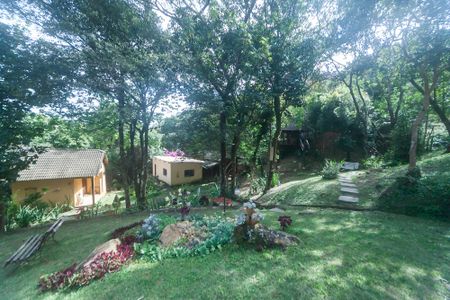 Casa de condomínio à venda com 3000m², 4 quartos e 2 vagas Casa de condomínio à venda com 3000m², 4 quartos e 2 vagasQuintal