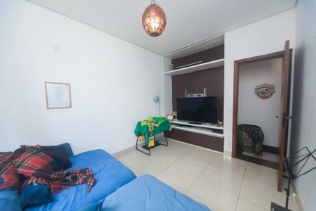 Casa de condomínio à venda com 3000m², 4 quartos e 2 vagas Casa de condomínio à venda com 3000m², 4 quartos e 2 vagasSala de TV