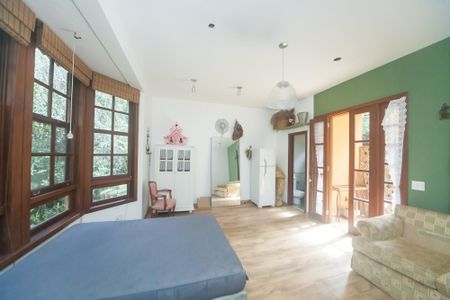 Casa de condomínio à venda com 3000m², 4 quartos e 2 vagas Casa de condomínio à venda com 3000m², 4 quartos e 2 vagasedicula